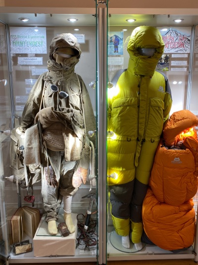 Display Cabinet 